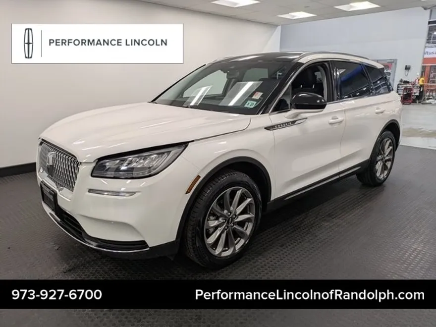 2022 Lincoln Corsair Standard photo 1