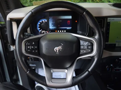 2022 Ford Bronco Wildtrak photo 4