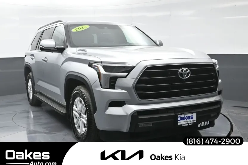 2025 Toyota Sequoia SR5 photo 1