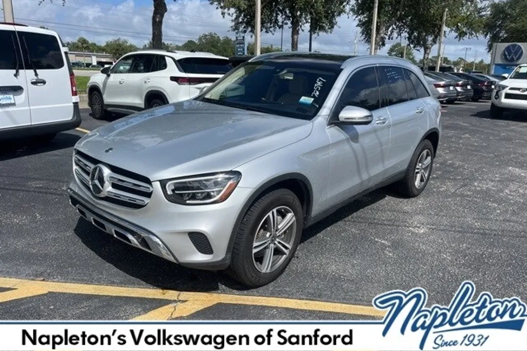 2020 Mercedes Benz GLC 300 photo 1