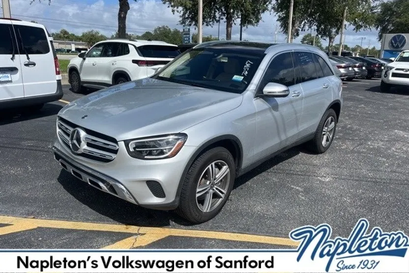 2020 Mercedes Benz GLC 300 photo 1