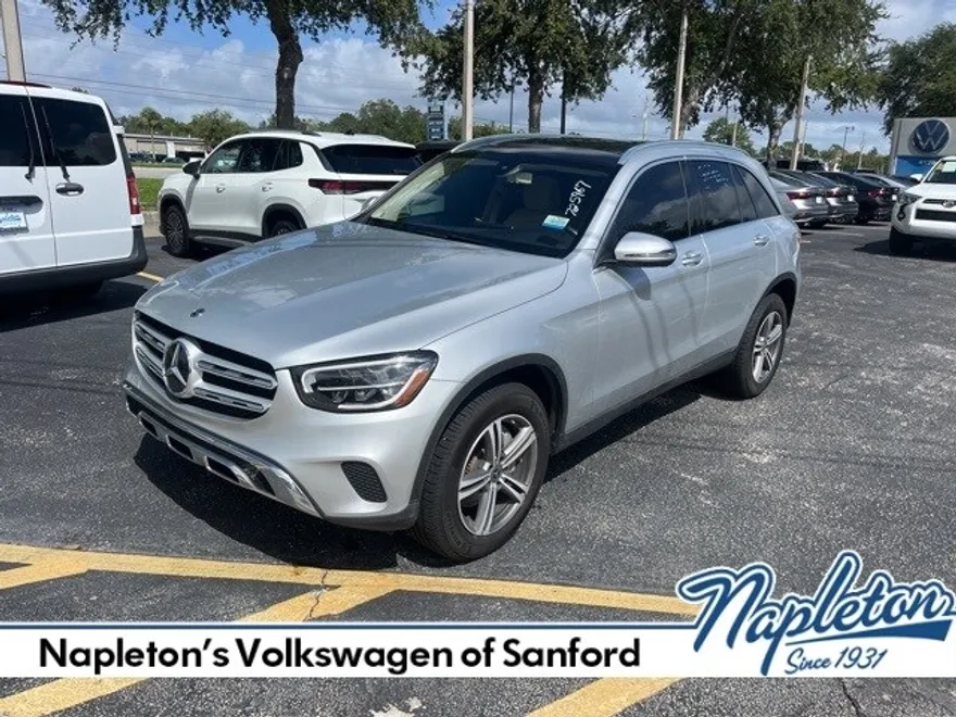 2020 Mercedes Benz GLC 300 photo 1