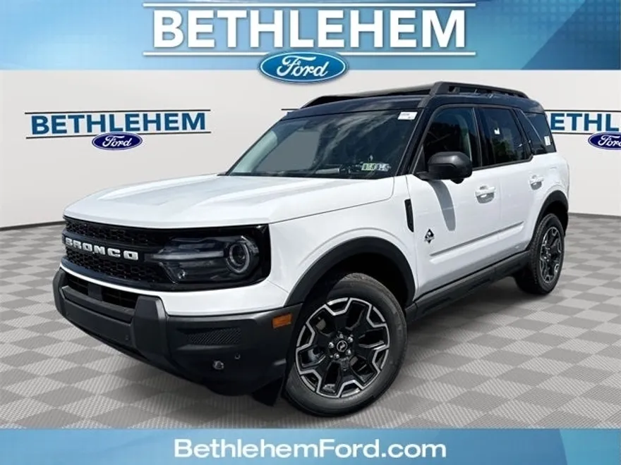 2025 Ford Bronco Sport Outer Banks photo 1