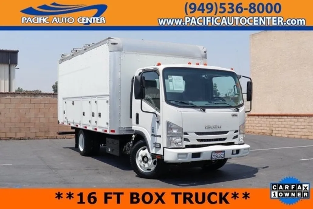 2020 Isuzu NRR photo 1
