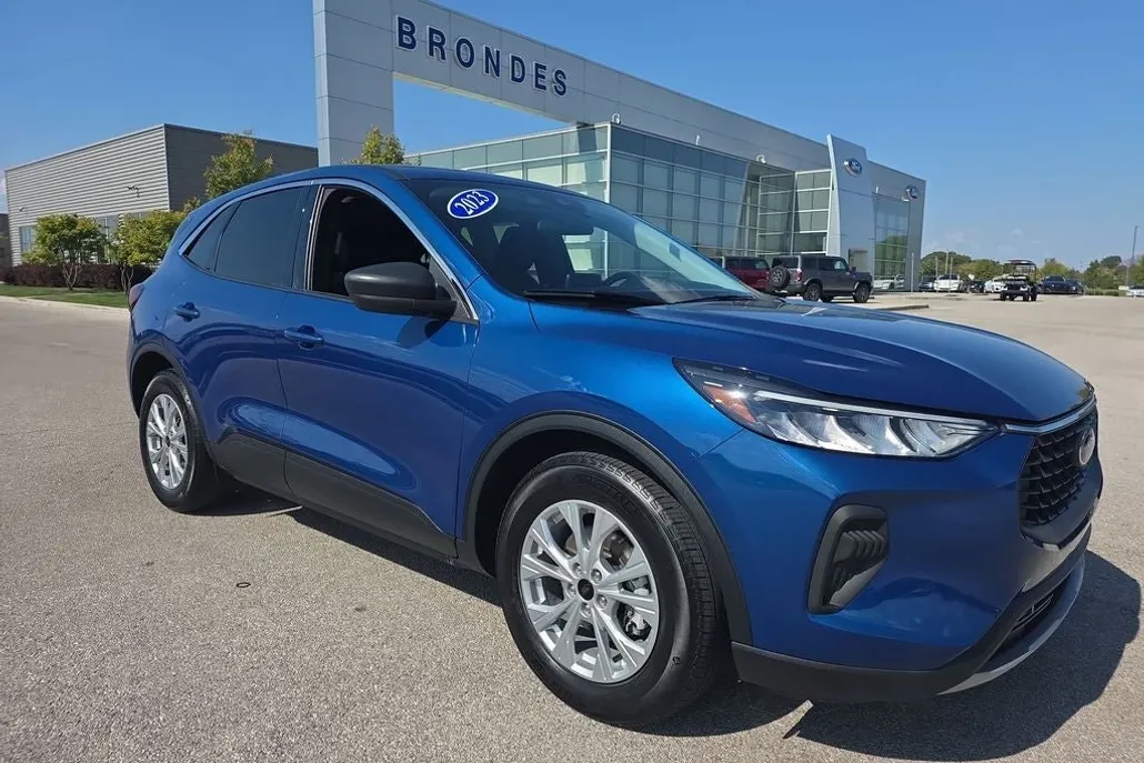 2023 Ford Escape Active photo 1