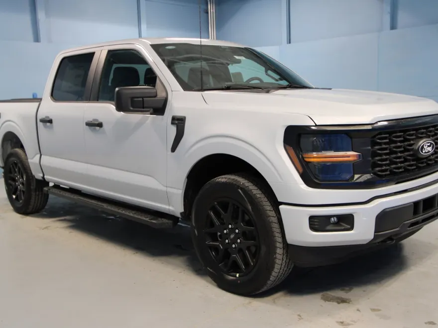2025 Ford F-150 STX photo 1