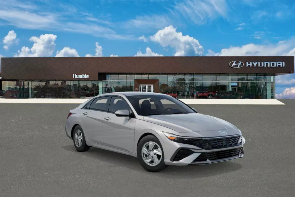 2025 Hyundai Elantra SE photo 1
