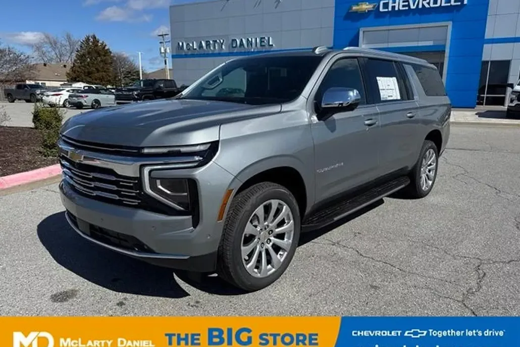 2025 Chevrolet Suburban Premier photo 1