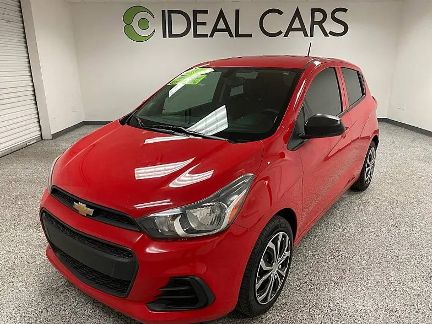 2017 Chevrolet Spark LS photo 1