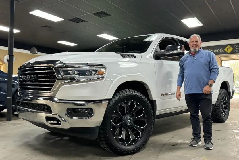 2019 Ram 1500 Laramie Longhorn photo 1