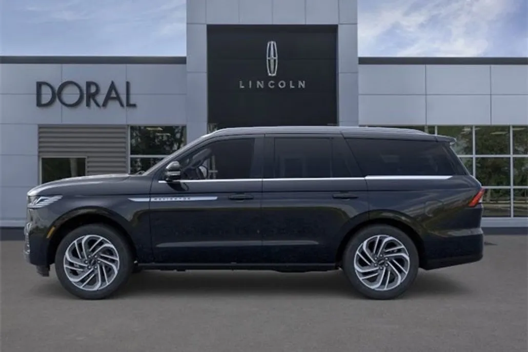 2025 Lincoln Navigator Reserve photo 1