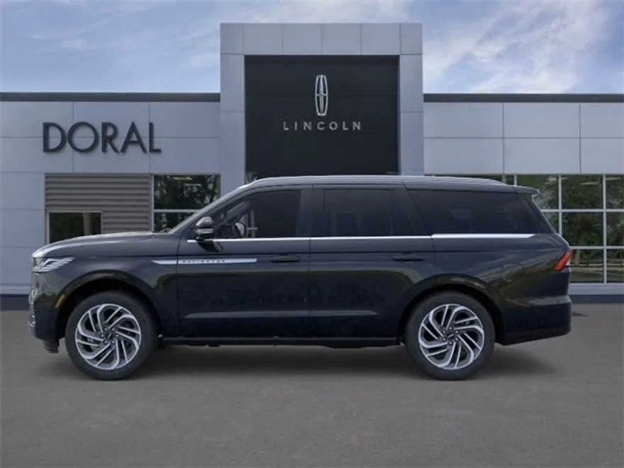2025 Lincoln Navigator Reserve photo 1