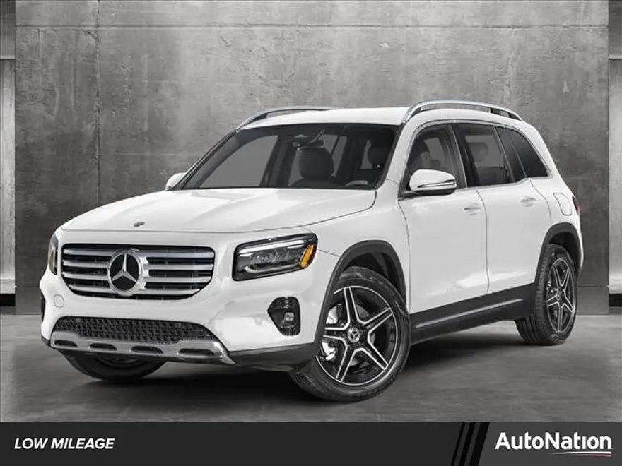 2025 Mercedes Benz GLB 250 4MATIC photo 1
