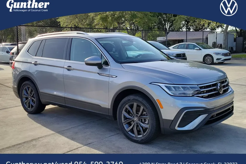2022 Volkswagen Tiguan SE photo 1