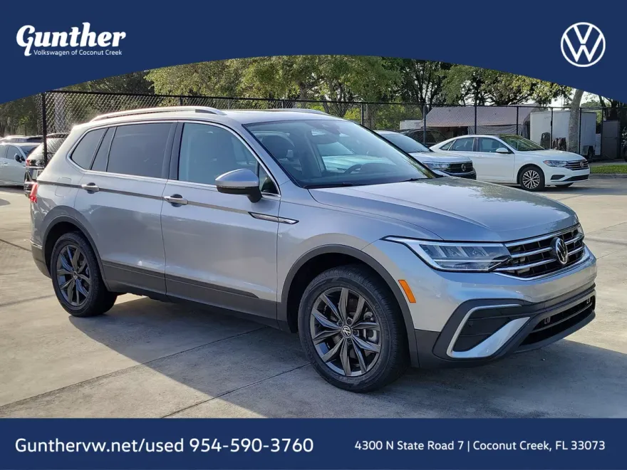 2022 Volkswagen Tiguan SE photo 1