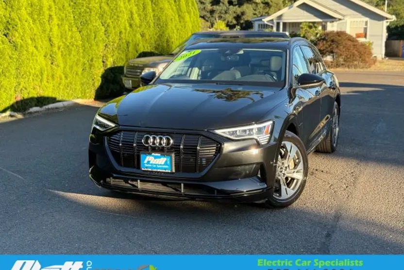 2021 Audi e-tron Premium photo 1