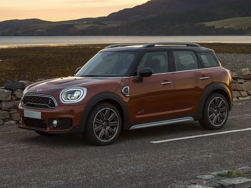 2019 Mini Countryman S ALL4 photo 1