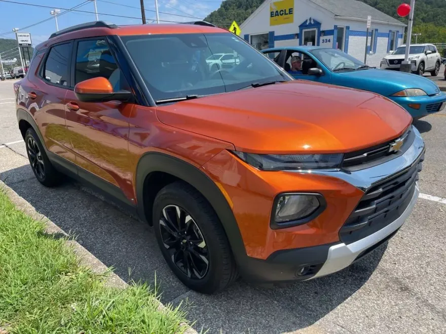2022 Chevrolet Trailblazer LT photo 1