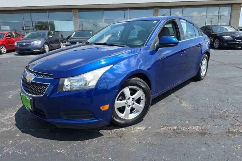 2012 Chevrolet Cruze photo 1