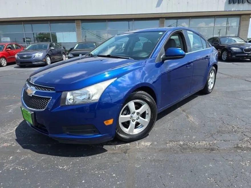 2012 Chevrolet Cruze photo 1