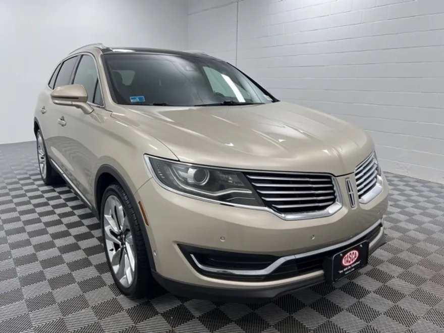 2017 Lincoln MKX Reserve photo 1