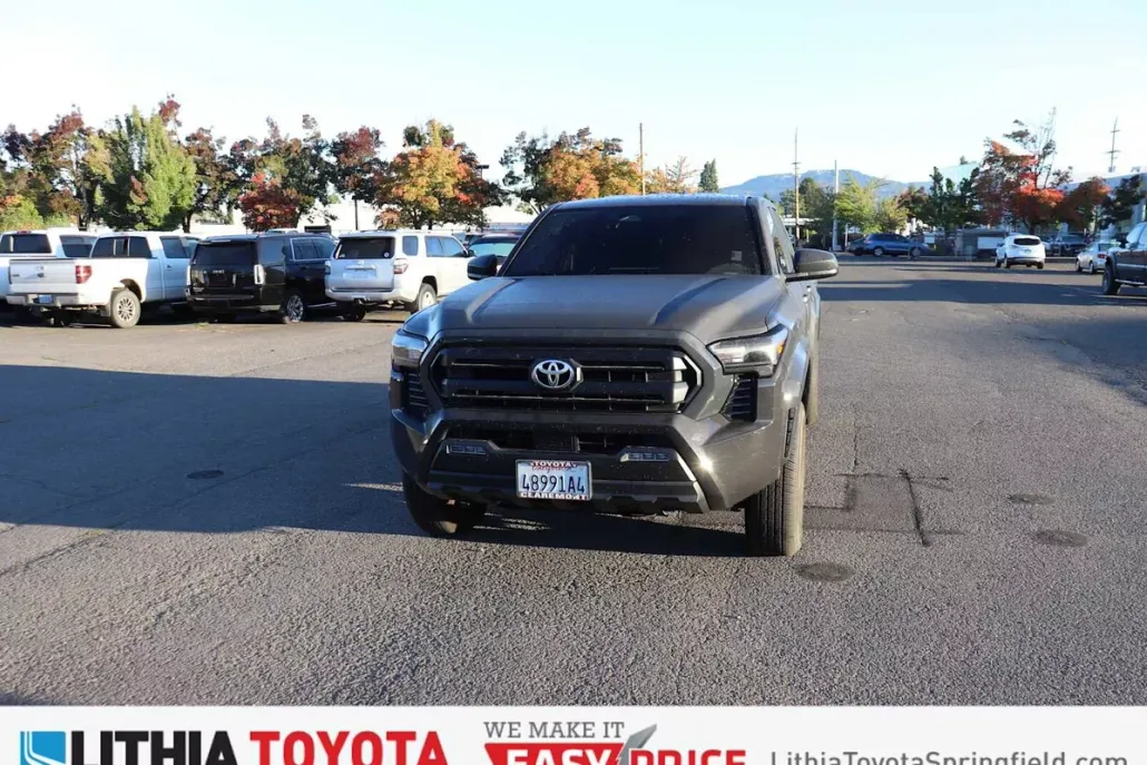 2024 Toyota Tacoma SR5 photo 1