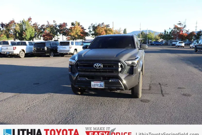 2024 Toyota Tacoma SR5 photo 1