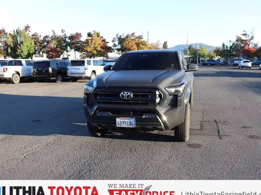 2024 Toyota Tacoma SR5 photo 1