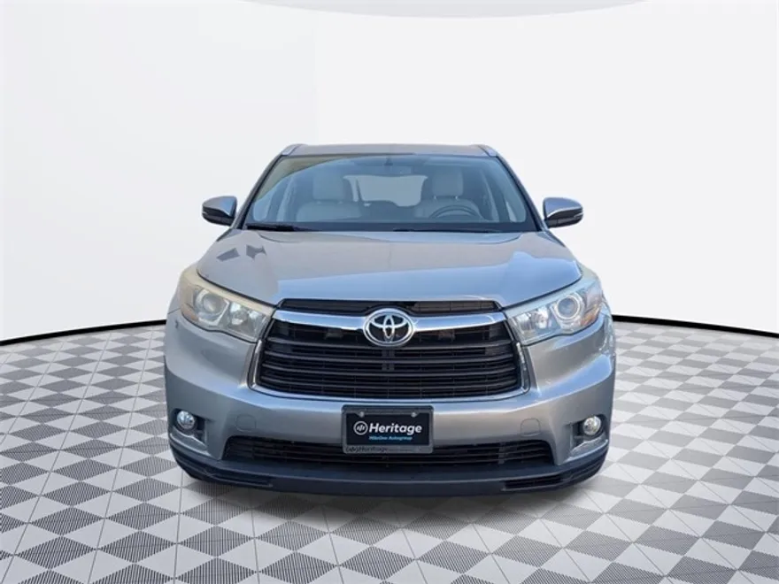 2016 Toyota Highlander Limited photo 1