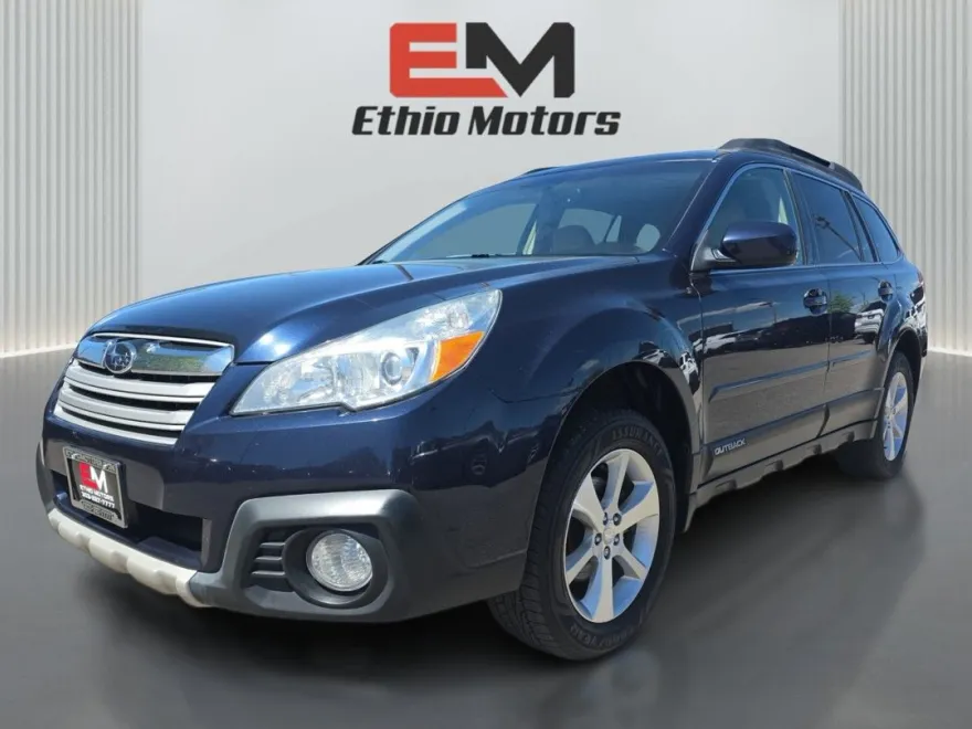 2014 Subaru Outback 2.5i Limited photo 1