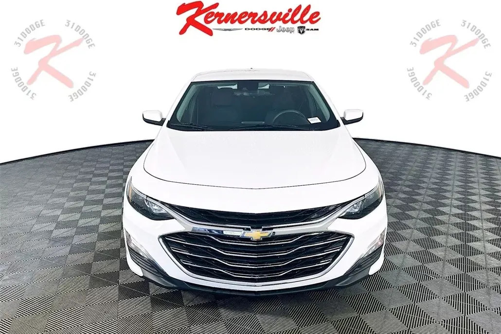 2024 Chevrolet Malibu LS photo 1