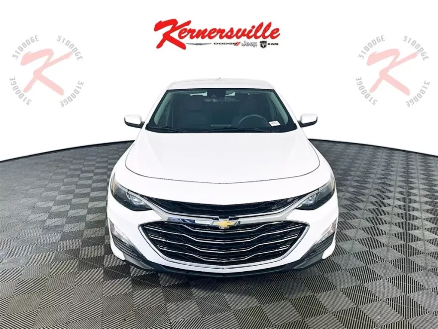 2024 Chevrolet Malibu LS photo 1