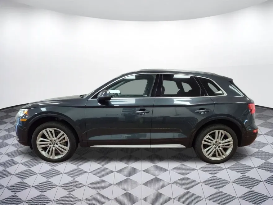 2019 Audi Q5 Premium Plus photo 1