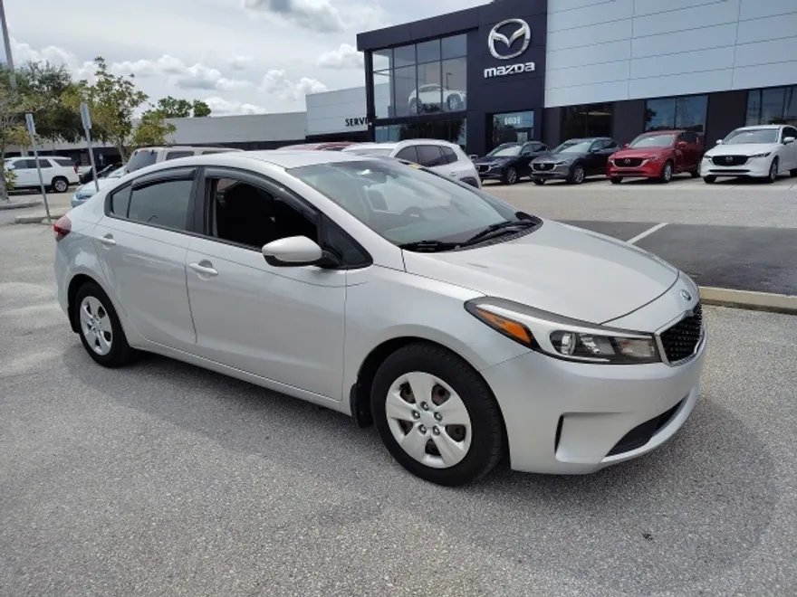 2018 Kia Forte LX Base photo 1