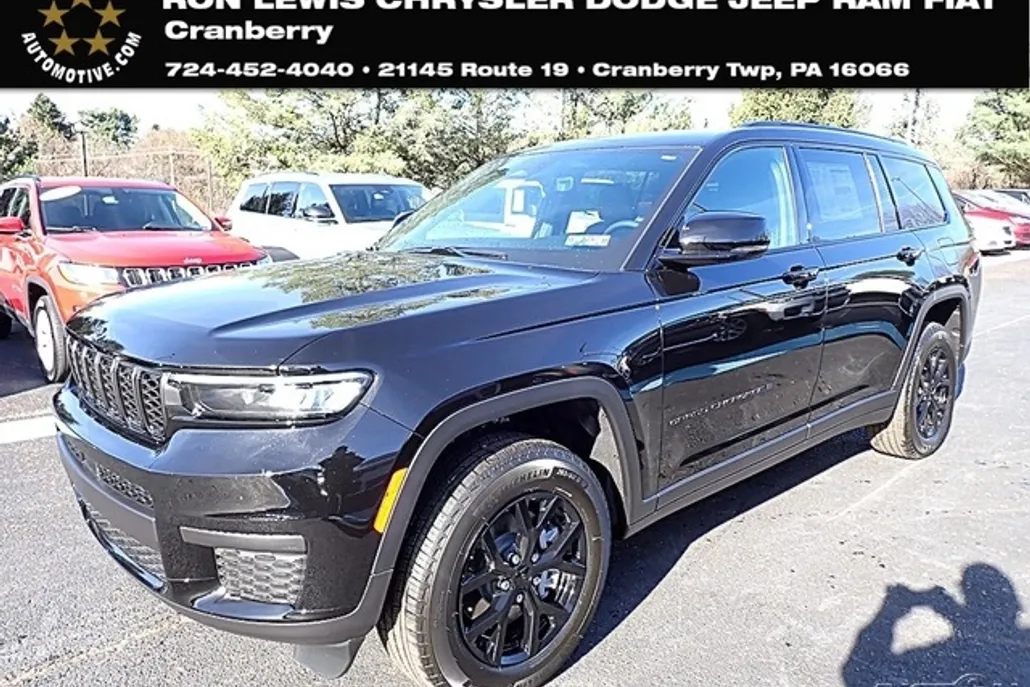 2025 Jeep Grand Cherokee Altitude photo 1
