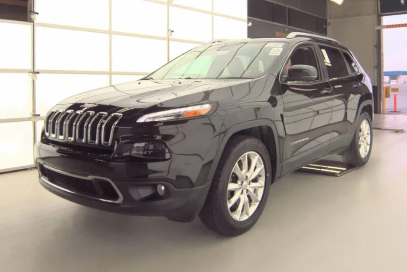 2015 Jeep Cherokee Limited photo 1
