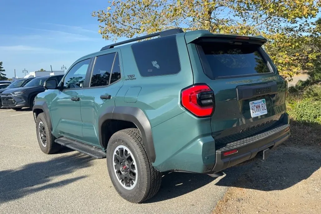 2025 Toyota 4Runner TRD Off-Road Premium Sport photo 1