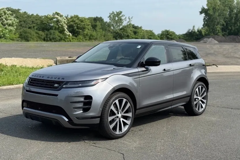 2026 Land Rover Range Rover Evoque Dynamic SE photo 1