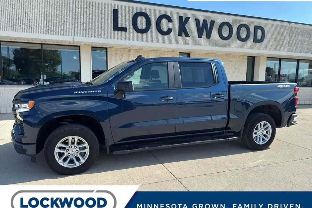 2022 Chevrolet Silverado 1500 RST photo 1