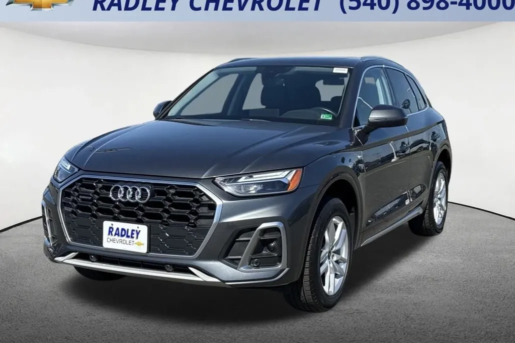 2022 Audi Q5 45 S line Premium photo 1