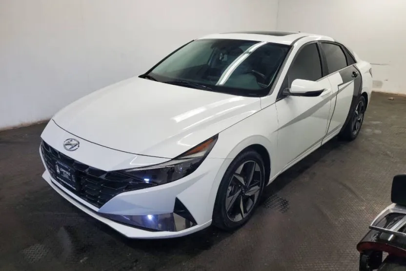 2022 Hyundai Elantra Hybrid Limited photo 1