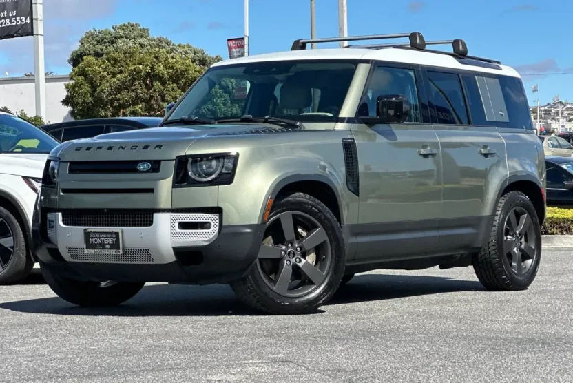 2020 Land Rover Defender 110 HSE photo 1