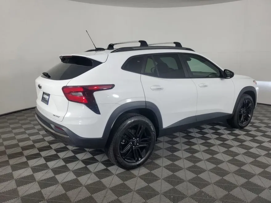 2025 Chevrolet Trax ACTIV photo 1