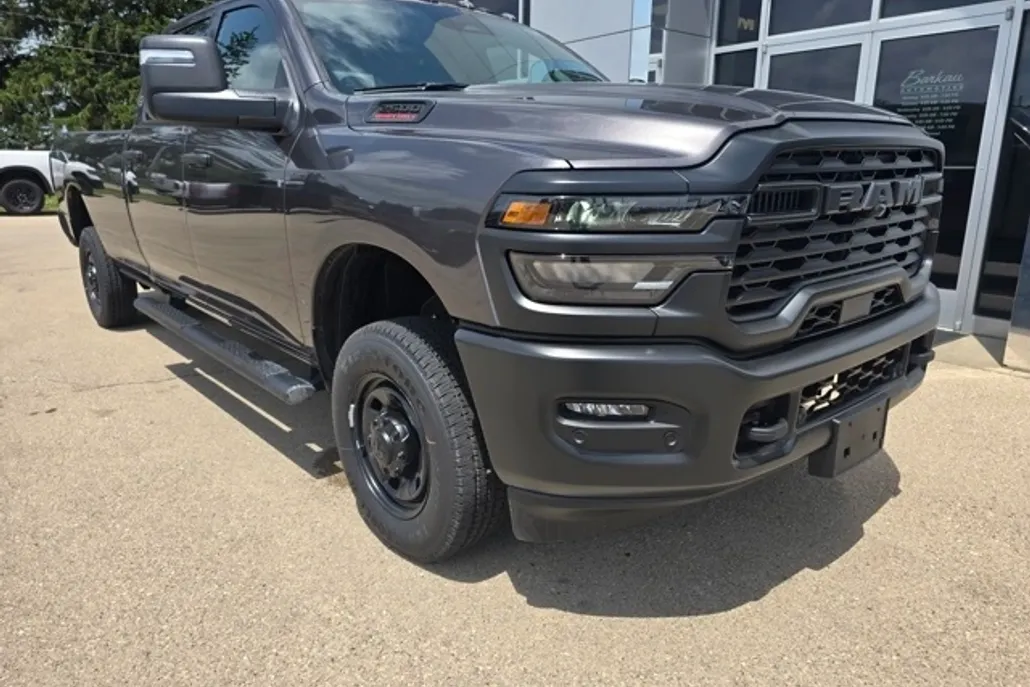 2025 Ram 2500 Tradesman photo 1