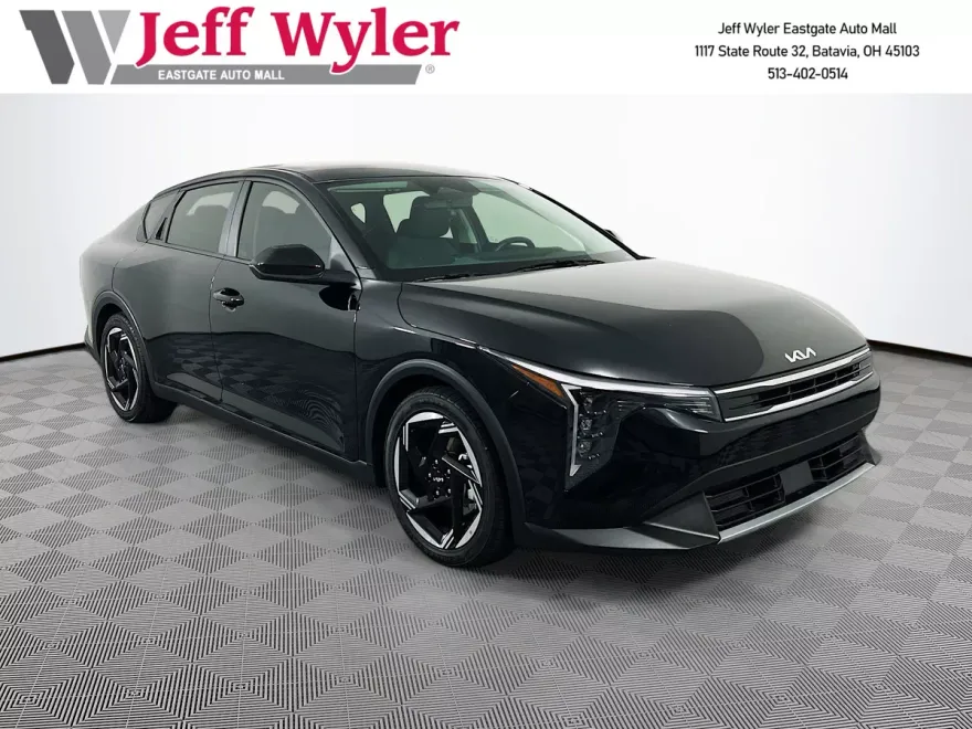 2025 Kia K4 EX photo 1