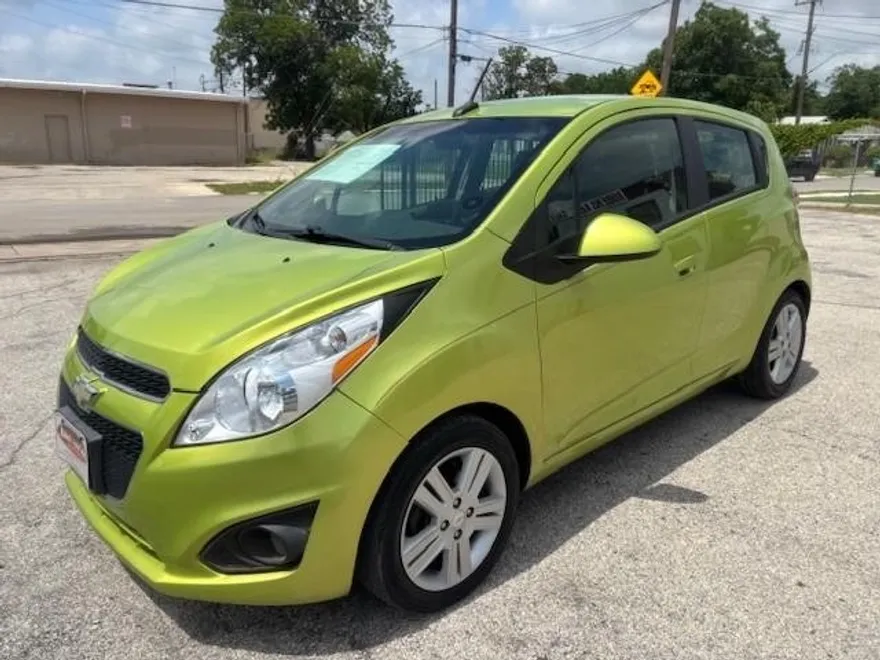 2014 Chevrolet Spark LT photo 1