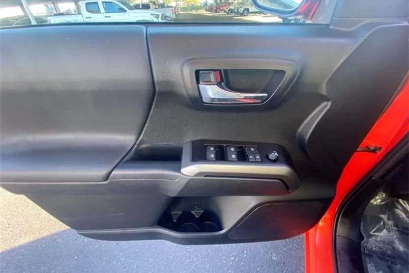 2023 Toyota Tacoma TRD Pro photo 1