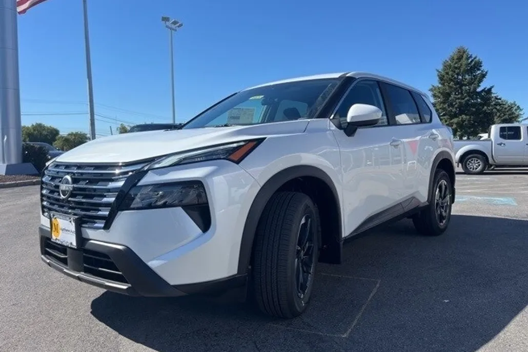2026 Nissan Rogue SV photo 1