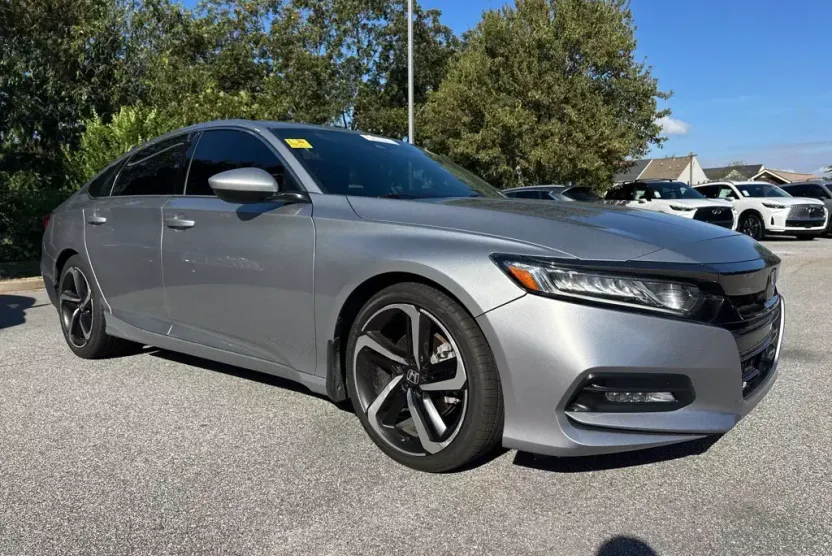 2019 Honda Accord Sport 1.5T photo 1