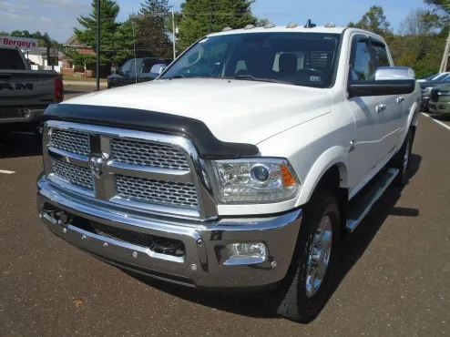 2017 Ram 2500 Laramie photo 4